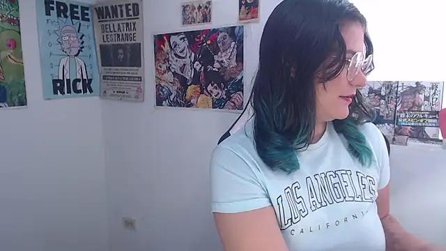 Snapshot of gigiqueen_18 chatting on June 1, 2026, 6:29 pm gigiqueen 18 online show from June 1, 2026, 6:29 pm
