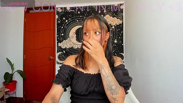 Snapshot of Demeter__ chatting on July 6, 2026, 7:27 pm Demeter online show from July 6, 2026, 7:27 pm