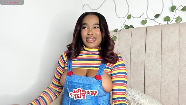 Snapshot of Kaseydelvey chatting on March 24, 2026, 10:32 pm Kaseydelvey online show from March 24, 2026, 10:32 pm