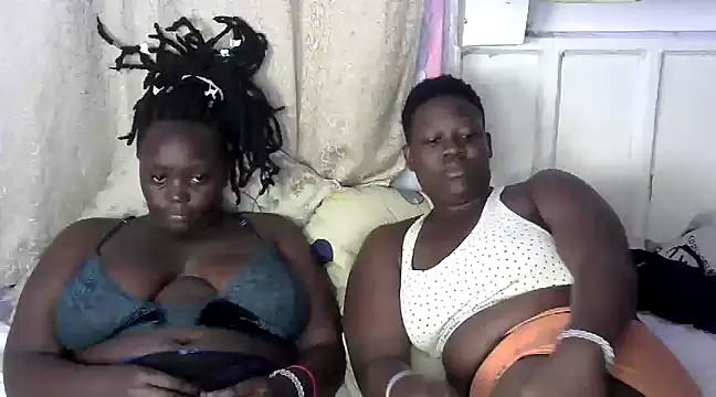 Kellyprettyfavourite1 online show from December 11, 2024, 10:03 am