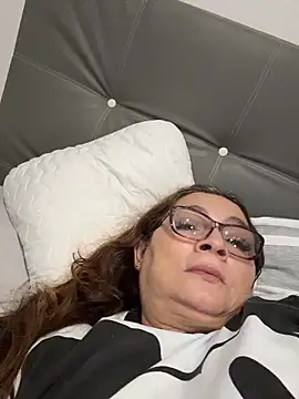 Snapshot of AntonellaAlondra4 chatting on March 31, 2026, 4:03 am AntonellaAlondra4 online show from March 31, 2026, 4:03 am