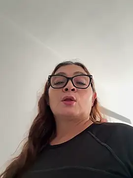 Snapshot of AntonellaAlondra4 chatting on June 4, 2026, 2:44 pm AntonellaAlondra4 online show from June 4, 2026, 2:44 pm