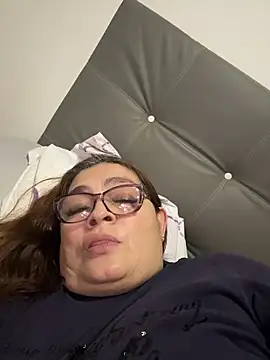 Snapshot of AntonellaAlondra4 chatting on April 7, 2026, 3:41 am AntonellaAlondra4 online show from April 7, 2026, 3:41 am