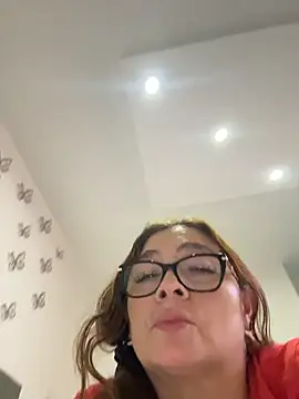 Snapshot of AntonellaAlondra4 chatting on March 18, 2026, 3:31 am AntonellaAlondra4 online show from March 18, 2026, 3:31 am