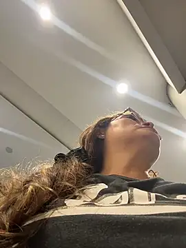 Snapshot of AntonellaAlondra4 chatting on April 5, 2026, 1:01 am AntonellaAlondra4 online show from April 5, 2026, 1:01 am