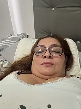 Snapshot of AntonellaAlondra4 chatting on April 11, 2026, 1:26 pm AntonellaAlondra4 online show from April 11, 2026, 1:26 pm