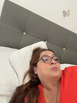 Snapshot of AntonellaAlondra4 chatting on March 20, 2026, 2:07 pm AntonellaAlondra4 online show from March 20, 2026, 2:07 pm