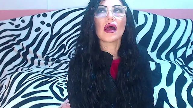 Snapshot of Ary_z chatting on March 28, 2026, 1:28 am Ary z online show from March 28, 2026, 1:28 am