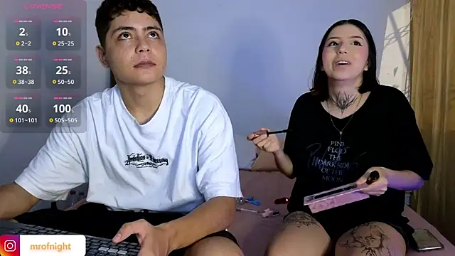 Snapshot of kitty_of_nighttt chatting on October 16, 2025, 3:26 am kitty of nighttt online show from October 16, 2025, 3:26 am