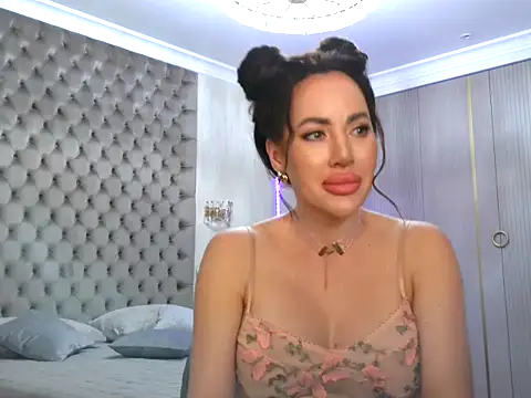 Snapshot of TianaPosh chatting on February 16, 2025, 8:11 pm TianaPosh online show from February 16, 2025, 8:11 pm