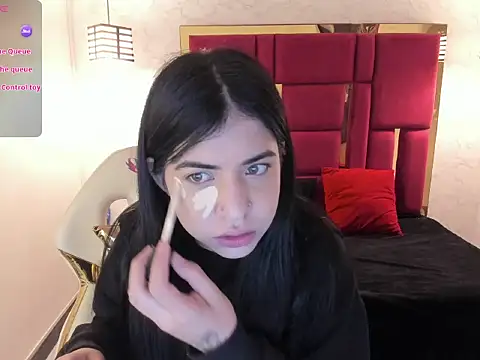 Violet m online show from October 14, 2025, 12:50 pm