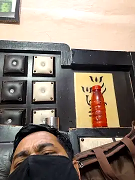 Snapshot of bobbyronak chatting on October 25, 2025, 6:41 pm bobbyronak online show from October 25, 2025, 6:41 pm