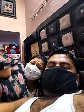 Snapshot of bobbyronak chatting on October 5, 2025, 7:15 pm bobbyronak online show from October 5, 2025, 7:15 pm