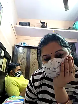 Snapshot of bobbyronak chatting on November 25, 2025, 6:41 pm bobbyronak online show from November 25, 2025, 6:41 pm