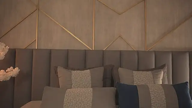 miia blake online show from February 20, 2026, 10:33 pm