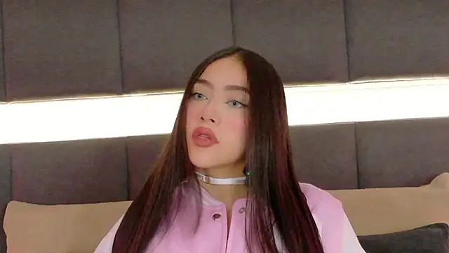 nicolle pierce online show from October 16, 2025, 1:19 pm