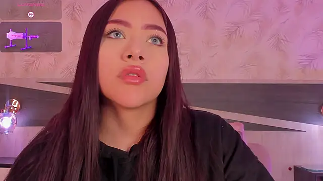 Snapshot of nicolle_pierce chatting on March 14, 2026, 12:44 pm nicolle pierce online show from March 14, 2026, 12:44 pm