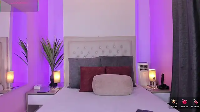 Snapshot of nicolle_pierce chatting on April 13, 2026, 11:25 am nicolle pierce online show from April 13, 2026, 11:25 am