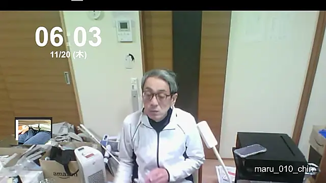 mama010-chan online show from November 19, 2025, 9:04 pm