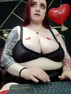 Snapshot of Gelena_Black chatting on February 14, 2025, 11:53 pm Gelena Black online show from February 14, 2025, 11:53 pm
