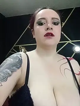 Snapshot of Gelena_Black chatting on March 13, 2025, 7:28 pm Gelena Black online show from March 13, 2025, 7:28 pm