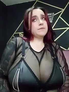 Snapshot of Gelena_Black chatting on February 12, 2025, 10:04 pm Gelena Black online show from February 12, 2025, 10:04 pm
