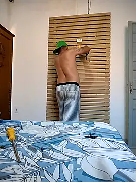 Snapshot of LOIROGOSTOSO87 chatting on September 13, 2025, 3:34 pm LOIROGOSTOSO87 online show from September 13, 2025, 3:34 pm