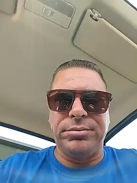 Snapshot of LOIROGOSTOSO87 chatting on February 12, 2025, 2:32 pm LOIROGOSTOSO87 online show from February 12, 2025, 2:32 pm