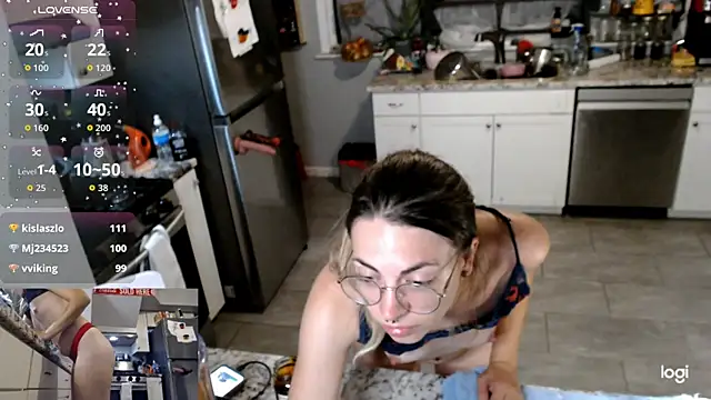 Snapshot of KSwonderland6 chatting on November 19, 2025, 5:07 am KSwonderland6 online show from November 19, 2025, 5:07 am