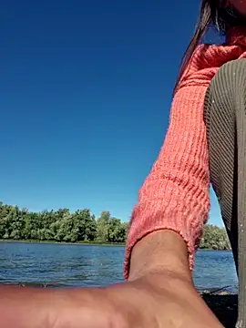 Snapshot of KSwonderland6 chatting on October 20, 2025, 3:34 pm KSwonderland6 online show from October 20, 2025, 3:34 pm