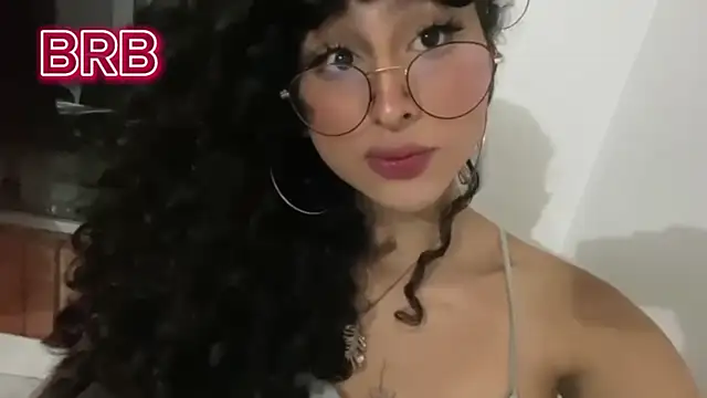 Snapshot of Heka_Prudence chatting on February 21, 2025, 7:01 am Heka Prudence online show from February 21, 2025, 7:01 am