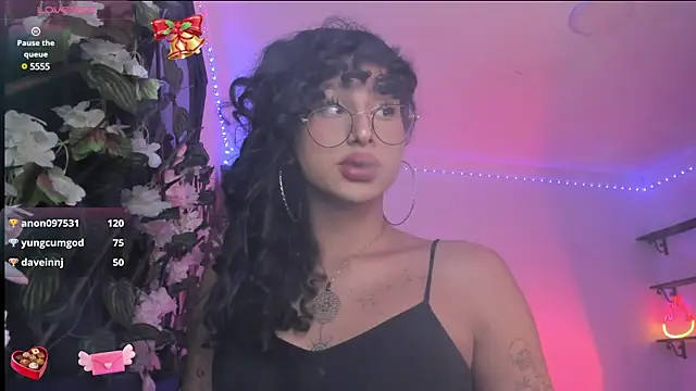 Snapshot of Heka_Prudence chatting on March 11, 2025, 5:13 am Heka Prudence online show from March 11, 2025, 5:13 am