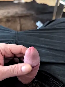 Snapshot of Deeptharot--001 chatting on March 4, 2026, 6:43 am Deeptharot--001 online show from March 4, 2026, 6:43 am