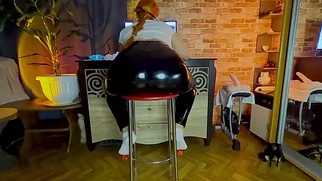 Snapshot of JosephinaBlack chatting on February 21, 2026, 3:08 am JosephinaBlack online show from February 21, 2026, 3:08 am