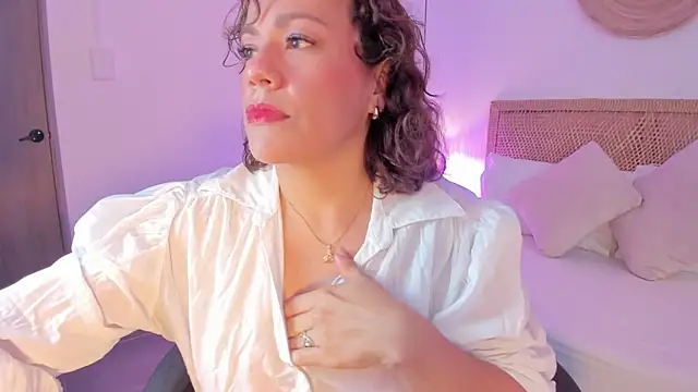 gipsela gomez online show from May 28, 2026, 7:20 pm