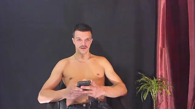 Snapshot of DonyBrown chatting on February 24, 2026, 6:25 am DonyBrown online show from February 24, 2026, 6:25 am