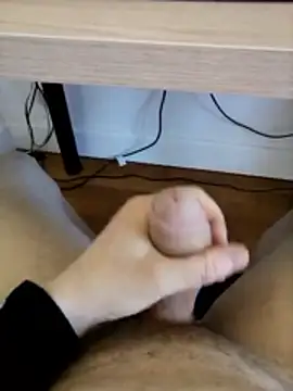 lovedoggy03 online show from March 17, 2026, 11:24 am