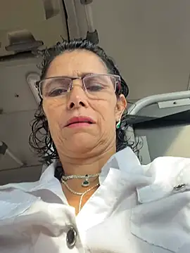 MireyaTorresGu online show from May 31, 2026, 12:33 pm