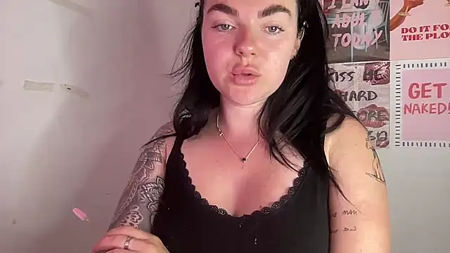 yorkshiregal online show from April 30, 2026, 7:04 am