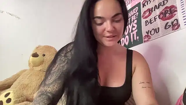 yorkshiregal online show from July 5, 2026, 5:14 am