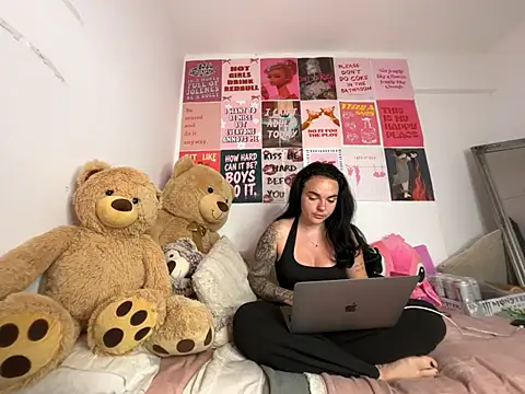 yorkshiregal online show from May 24, 2026, 6:46 am