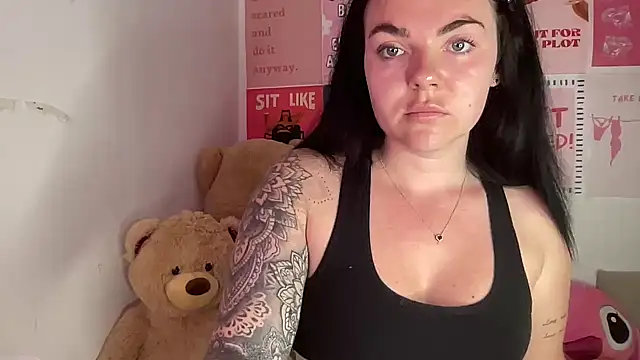 yorkshiregal online show from May 14, 2026, 8:22 am