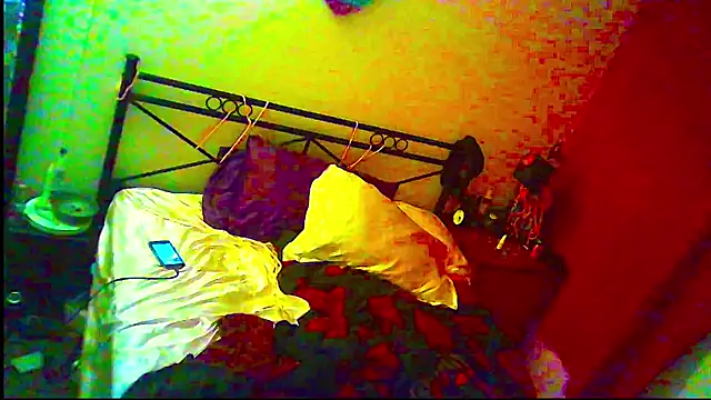 ingrid1982 online show from May 22, 2026, 6:28 pm