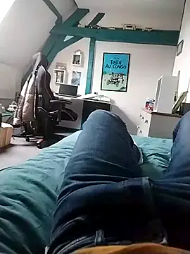 Snapshot of JulesG18 chatting on February 23, 2026, 11:00 am JulesG18 online show from February 23, 2026, 11:00 am