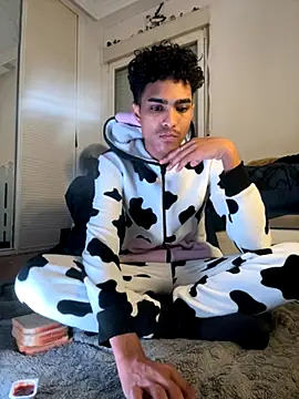 Ryan-hot online show from November 22, 2025, 3:16 am