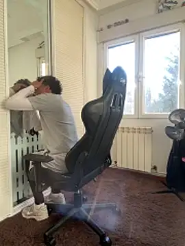 Ryan-hot online show from April 15, 2026, 6:01 pm