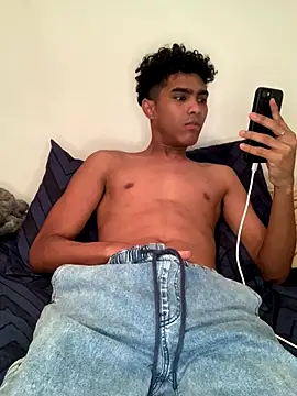 Snapshot of Ryan-hot chatting on September 16, 2025, 7:59 pm Ryan-hot online show from September 16, 2025, 7:59 pm
