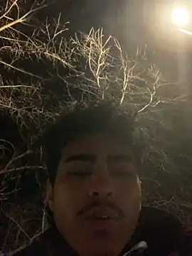Snapshot of Ryan-hot chatting on February 6, 2025, 10:32 pm Ryan-hot online show from February 6, 2025, 10:32 pm