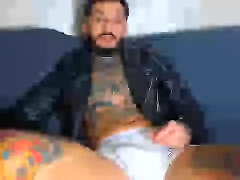 Snapshot of MentoXXL chatting on October 12, 2025, 7:26 pm MentoXXL online show from October 12, 2025, 7:26 pm