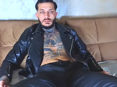 MentoXXL online show from April 4, 2026, 12:23 pm